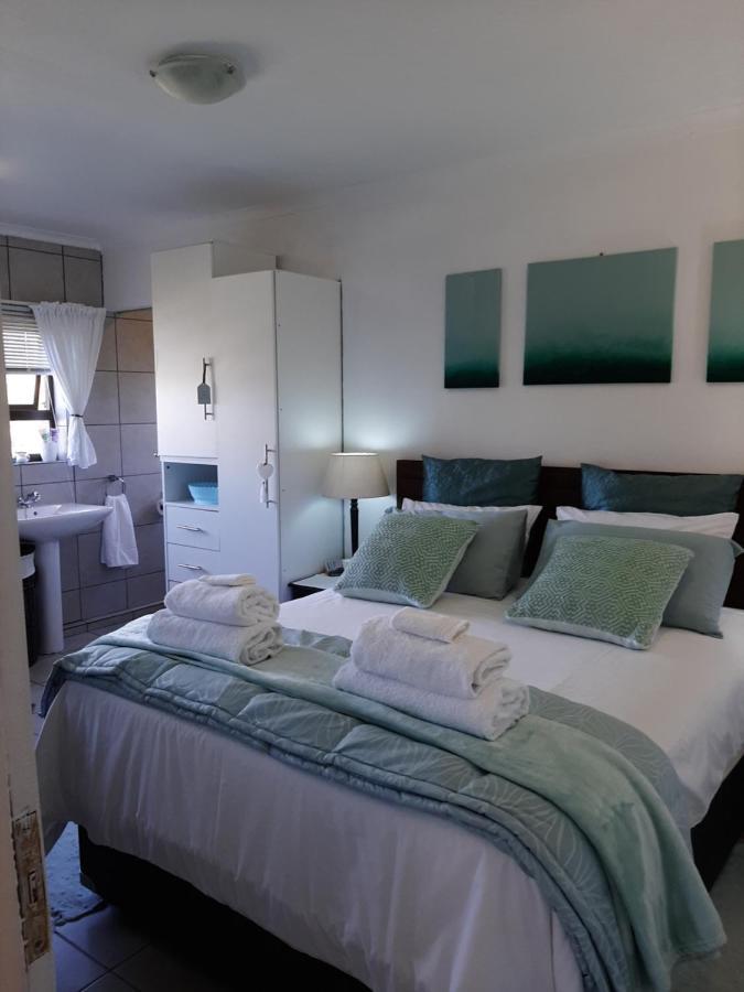 Umtamvuna View Cabanas Port Edward Exterior foto